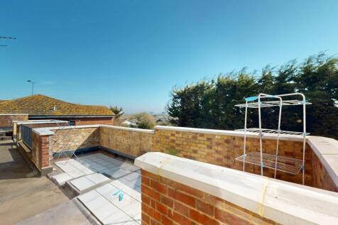 6 Avery Court, Avery Way, Allhallows, Rochester, Kent, ME3 9QL