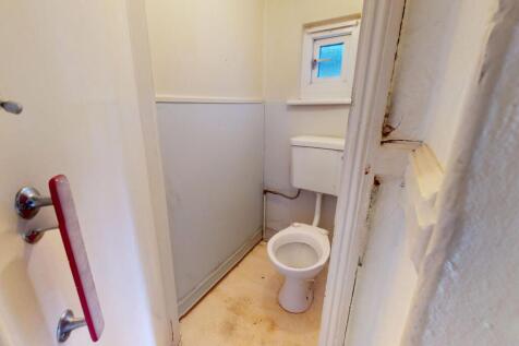 59 Manor Road, Richmond TW9 1YA