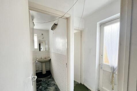 17 William Road, Sutton, Surrey SM1 4QT