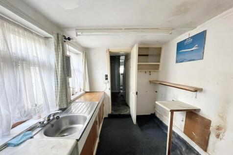17 William Road, Sutton, Surrey SM1 4QT