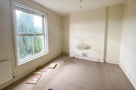 1 Glenmore Road, Salisbury, SP1 3HF