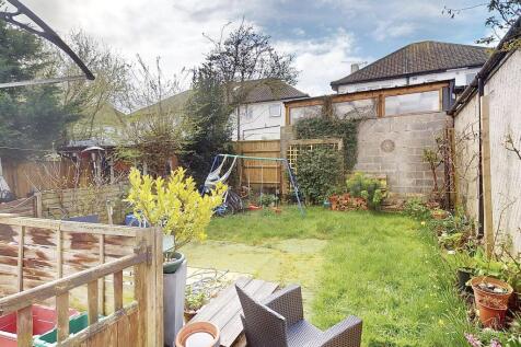41 Otterburn Gardens, Isleworth, London TW7 5JQ