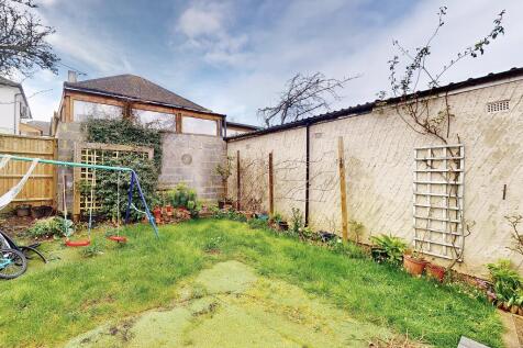 41 Otterburn Gardens, Isleworth, London TW7 5JQ