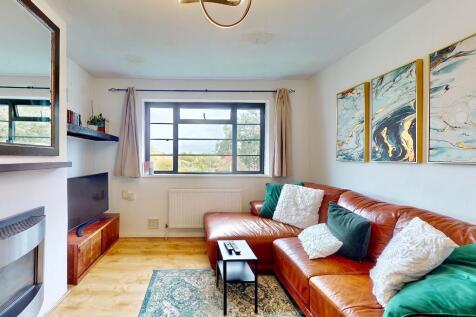 5 Chase Court, Amhurst Gardens, Isleworth TW7 6AH