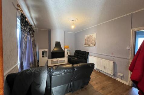 32 Stevens Road, Dagenham, RM8 2QR
