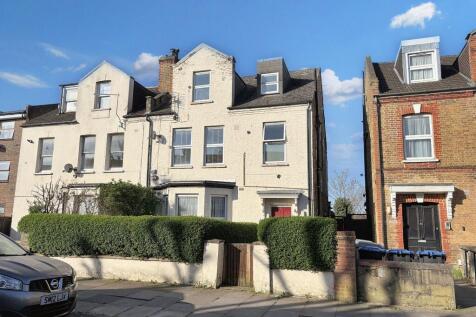 Flat C, 31 Connaught Road, Harlesden, London NW10 9AJ