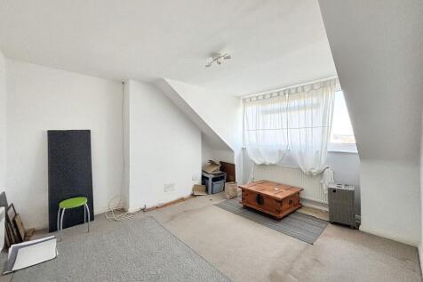 Flat C, 31 Connaught Road, Harlesden, London NW10 9AJ