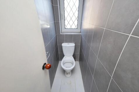 12 Jordans Way, Rainham RM13 9QX
