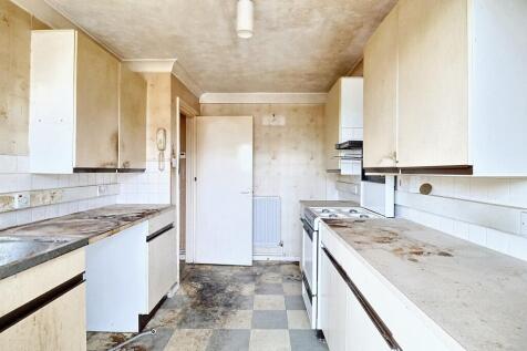 82 Evenlode Road, Southampton, SO16 9EH