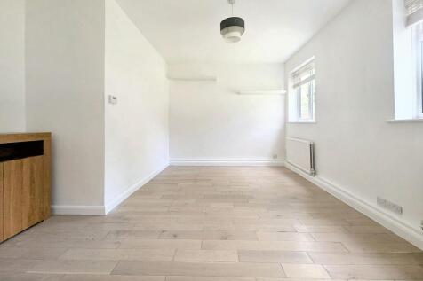 Flat 1 Ridge Court, 57 Underhill Road, Dulwich, London SE22 0RA