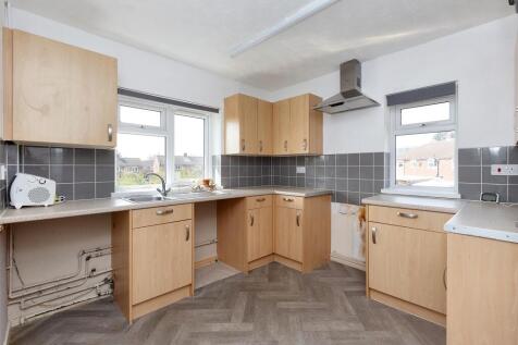 24 Chestnut Road, Oakham, LE15 6QP