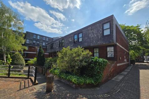 Flat 8 Exbury House, 16 Rampayne Street, Pimlico, London, SW1V 2QR