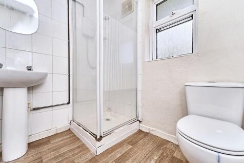 24 Douglass Road, Dudley, West Midlands, DY2 8NE