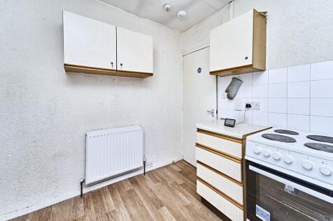 24 Douglass Road, Dudley, West Midlands, DY2 8NE