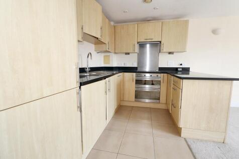 36 Flagstaff Court, Canterbury, Kent CT1 3HA