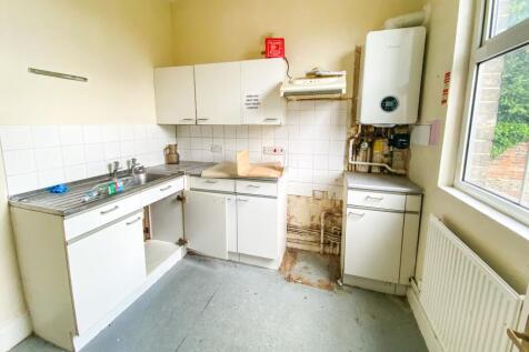 1 Glenmore Road, Salisbury, SP1 3HF