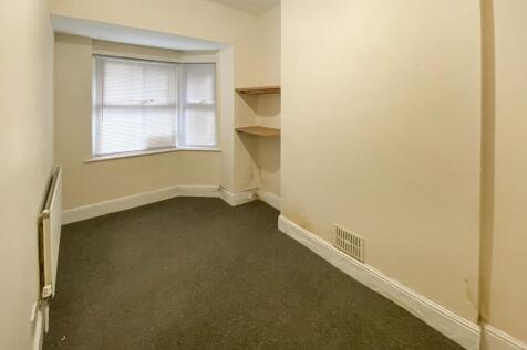 1 Glenmore Road, Salisbury, SP1 3HF