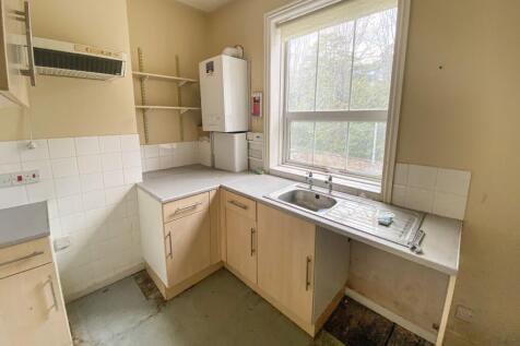 1 Glenmore Road, Salisbury, SP1 3HF