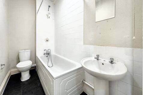 77 Francis Road, Leyton, E10 6PL