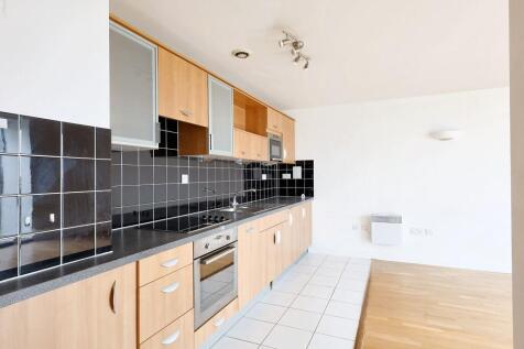 Flat 415 Becket House, New Road, Brentwood, Essex CM14 4GA