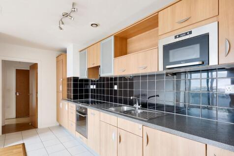Flat 415 Becket House, New Road, Brentwood, Essex CM14 4GA