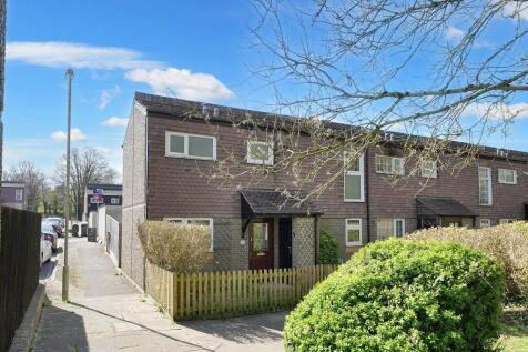 30 Pilgrims Way, Andover, Hampshire, SP10 5HW