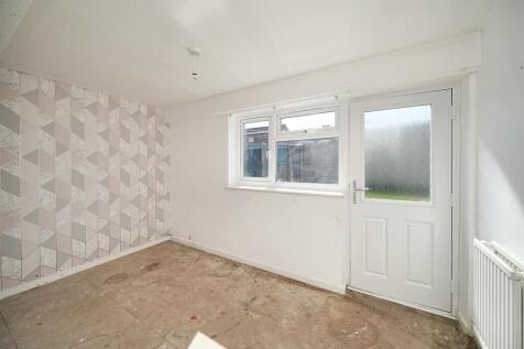 30 Pilgrims Way, Andover, Hampshire, SP10 5HW