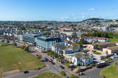 Inn on the Green, Paignton, Esplanade Road, Paignton TQ4 6BG