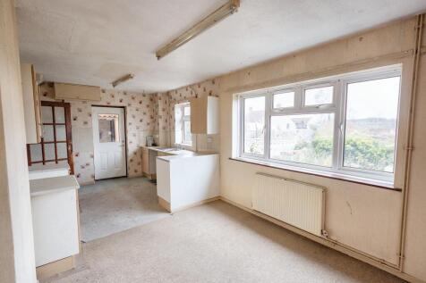 1 Hawthorn Road, Street, Somerset, BA16 0DF