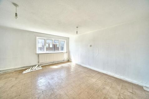 38 Little Grove, Bushey, Hertfordshire, WD23 3BG