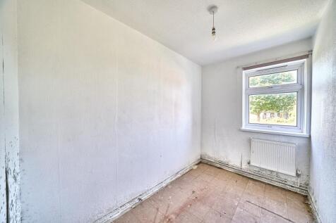 38 Little Grove, Bushey, Hertfordshire, WD23 3BG
