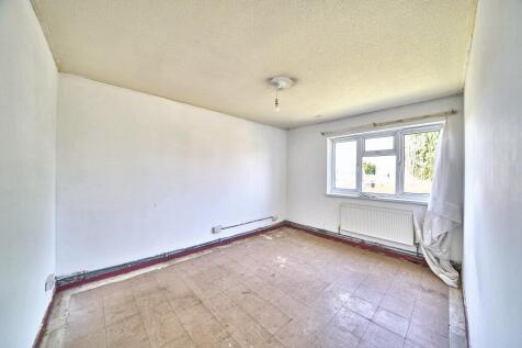 38 Little Grove, Bushey, Hertfordshire, WD23 3BG