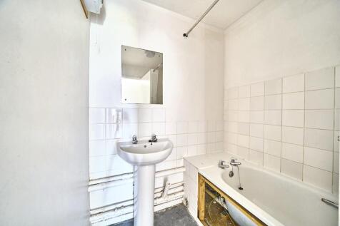 38 Little Grove, Bushey, Hertfordshire, WD23 3BG