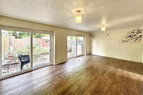171 Wheatcroft, Cheshunt, Waltham Cross, EN7 6JU