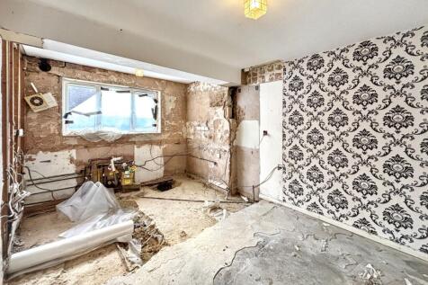 171 Wheatcroft, Cheshunt, Waltham Cross, EN7 6JU