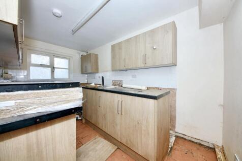 43 Bunkers Hill Lane, Bilston, WV14 6JP