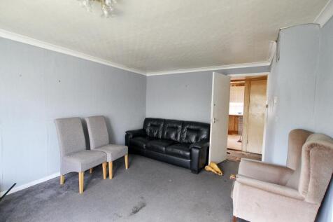 24 Peckforton Walk, Wilmslow, SK9 2NX