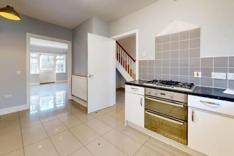 12 Brook Close, Balham High Road, Balham,  London, SW17 7BT