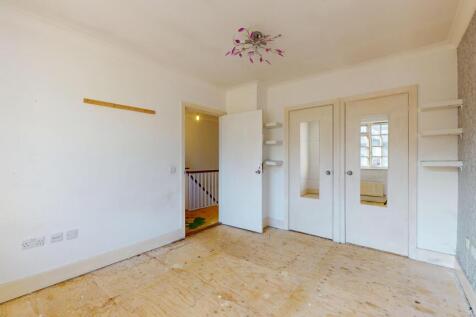 12 Brook Close, Balham High Road, Balham,  London, SW17 7BT