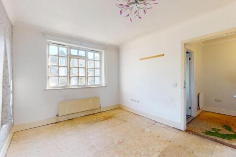 12 Brook Close, Balham High Road, Balham,  London, SW17 7BT