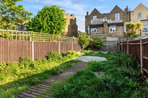 12 Brook Close, Balham High Road, Balham,  London, SW17 7BT
