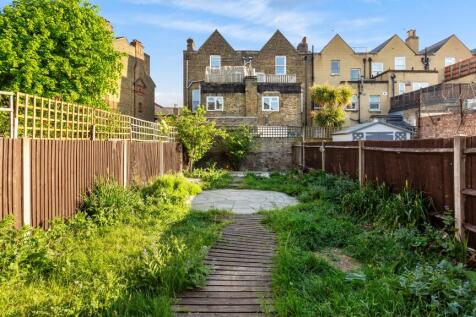 12 Brook Close, Balham High Road, Balham,  London, SW17 7BT