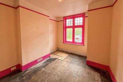 Lower Flat 3, Silwood place, St johns road, Crowborough, TN6 1RW