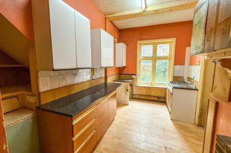 Lower Flat 3, Silwood place, St johns road, Crowborough, TN6 1RW