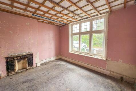 Two adjoining rooms, Silwood place, St johns Road, Crowborough, TN6 1RW