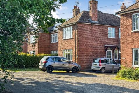 37 Rendham Road, Saxmundham, Suffolk, IP17 1EA