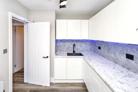 37 Westland House, Rymill Street, London, E16 2LE