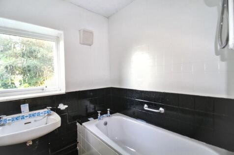 1 Leigh Drive, Romford, Essex, RM3 7YJ
