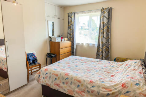 Flats A-D, 1 Donkin Hill, Caversham, Reading, RG4 5DG