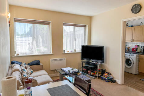 Flats A-D, 1 Donkin Hill, Caversham, Reading, RG4 5DG